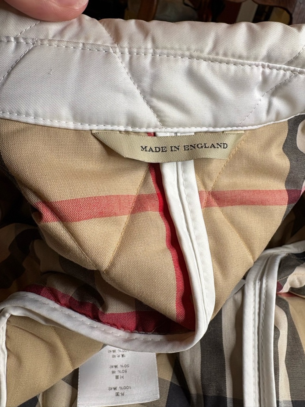 Burberry White Diamond Quilted Jacket - Size S - Iconic Nova Check Lining - Picture 5 of 9